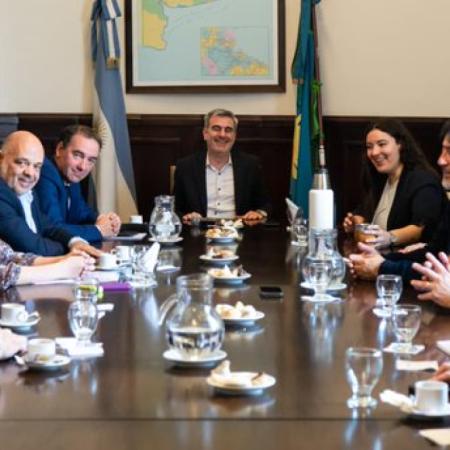 LLA busca derogar 40 leyes y reducir la burocracia bonaerense