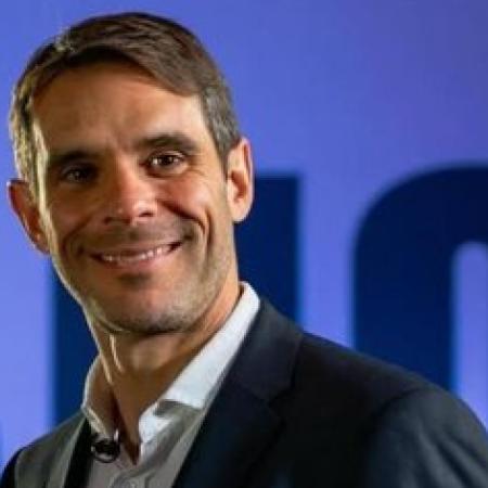Passaglia apunta a Milei y al kirchnerismo: “Hay que jubilarlos”