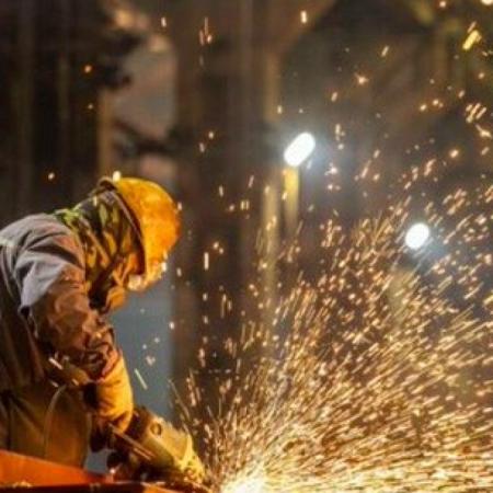 Kicillof suma a los metalúrgicos al régimen de inversiones bonaerense